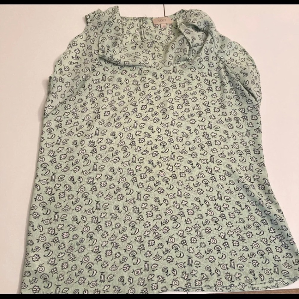 Women’s LOFT Medium Short Sleeve Blouse